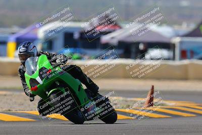 media/Oct-09-2022-SoCal Trackdays (Sun) [[95640aeeb6]]/Turn 2 (1110am)/